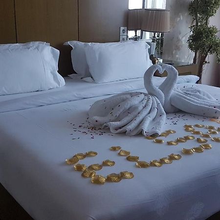 Edmond Hotel Brazzaville Buitenkant foto