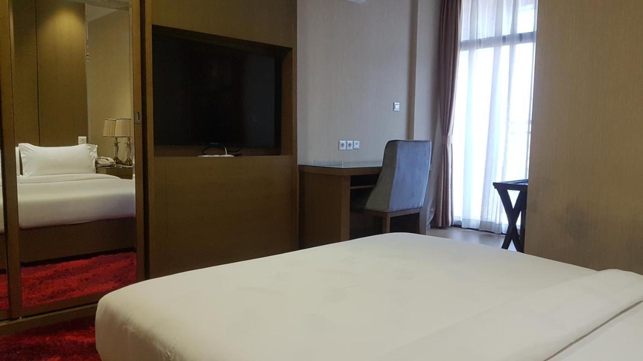 Edmond Hotel Brazzaville Buitenkant foto